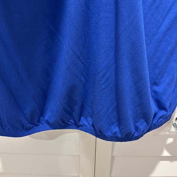 The Limited Pre loved draped front Top with elastic Bottom. - Picture 3 of 6